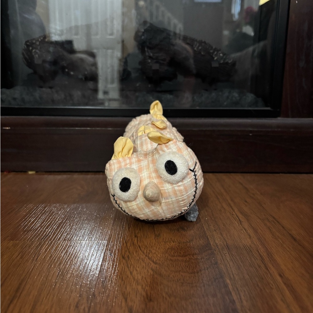 Bath and Body Works Simple Goodness Wiggle Worm Plush Toy Retired